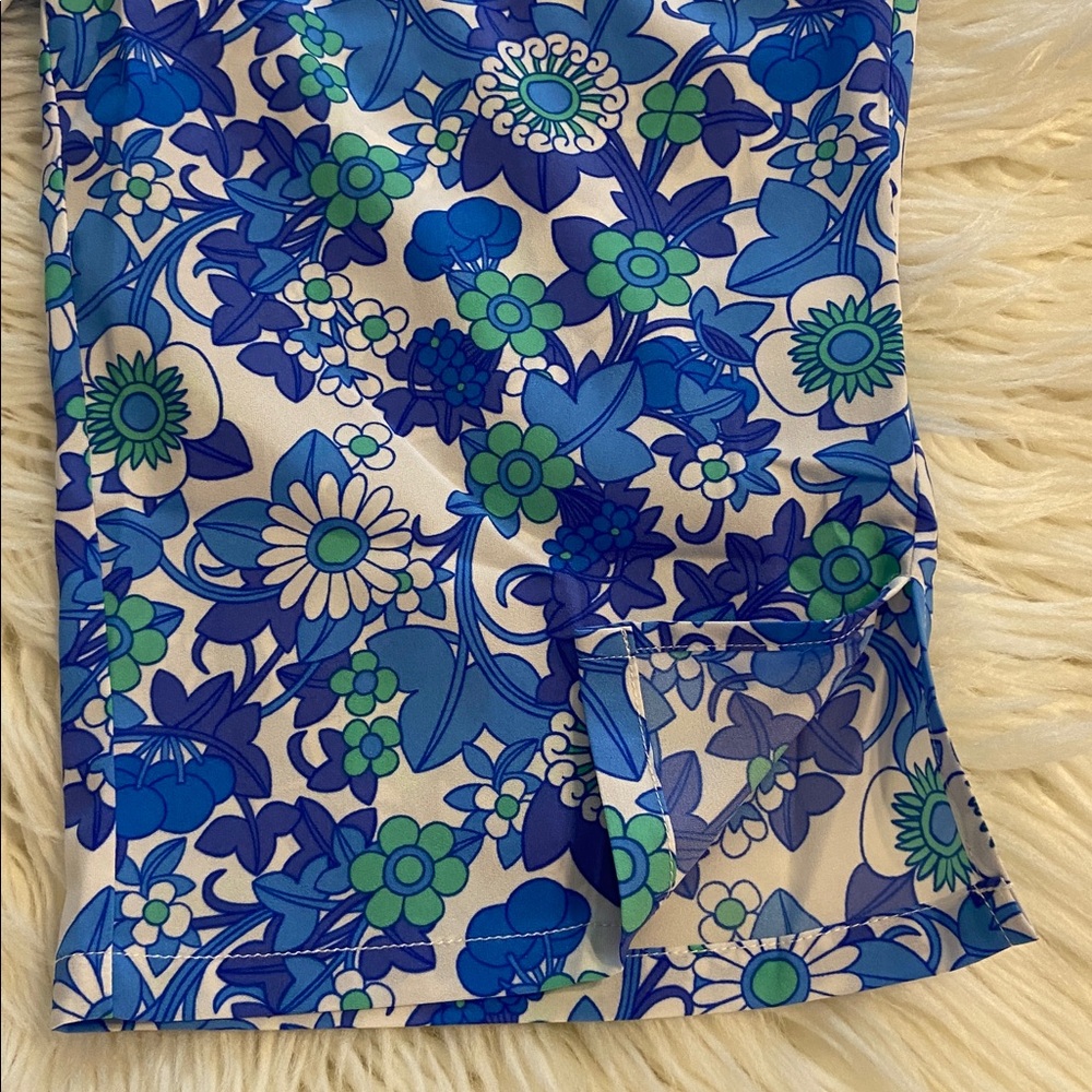 Frankie's Bikinis Murphy Capri Crape pants  in Blue and Green Floral zipper back - Picture 7 of 8